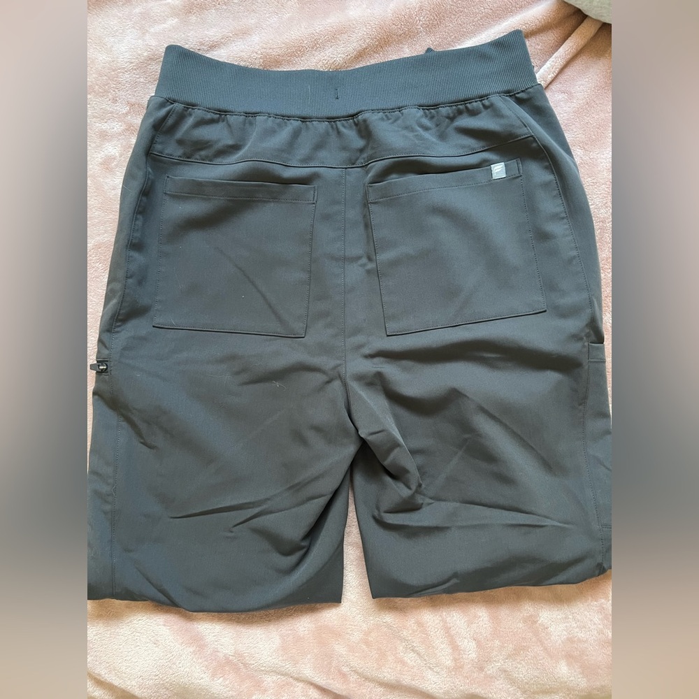 Fabletics On Call Scrub Jogger - Picture 3 of 5